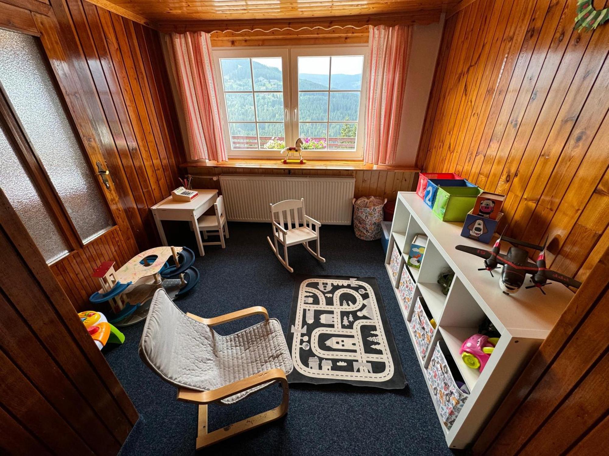 Hotel Horský hotýlek Bílá Labuť Pec pod Snezkou Esterno foto