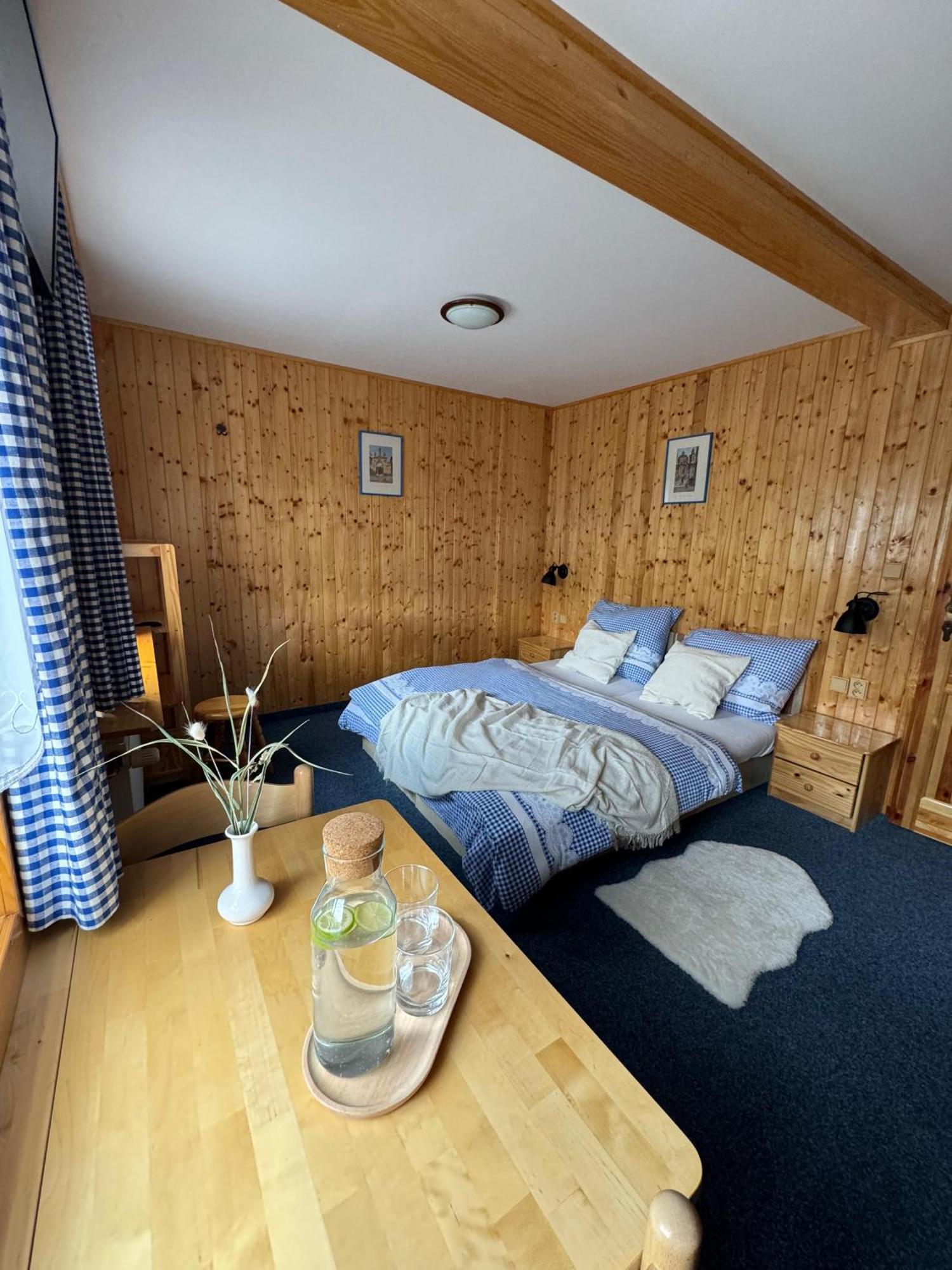 Hotel Horský hotýlek Bílá Labuť Pec pod Snezkou Camera foto