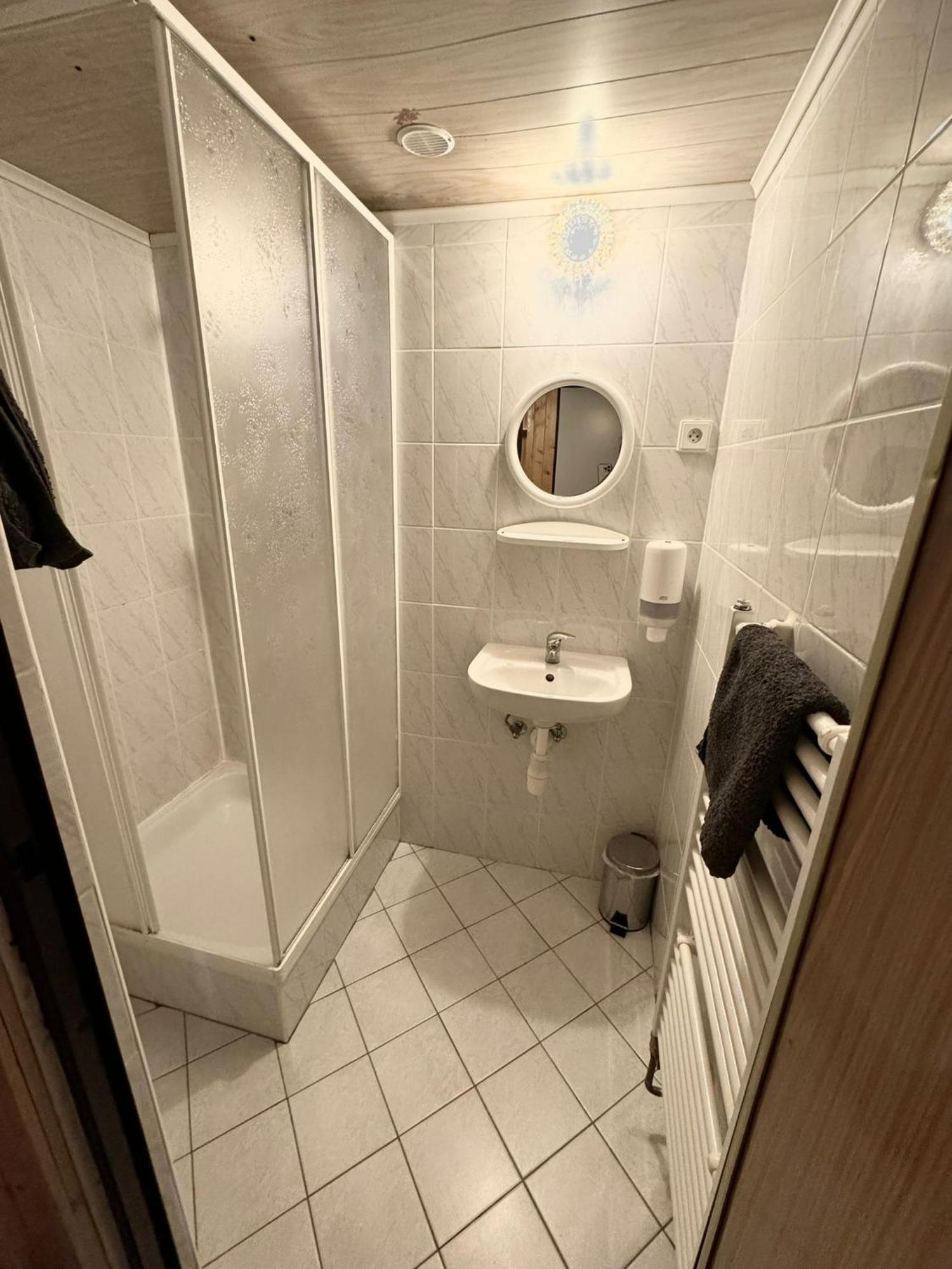 Hotel Horský hotýlek Bílá Labuť Pec pod Snezkou Camera foto