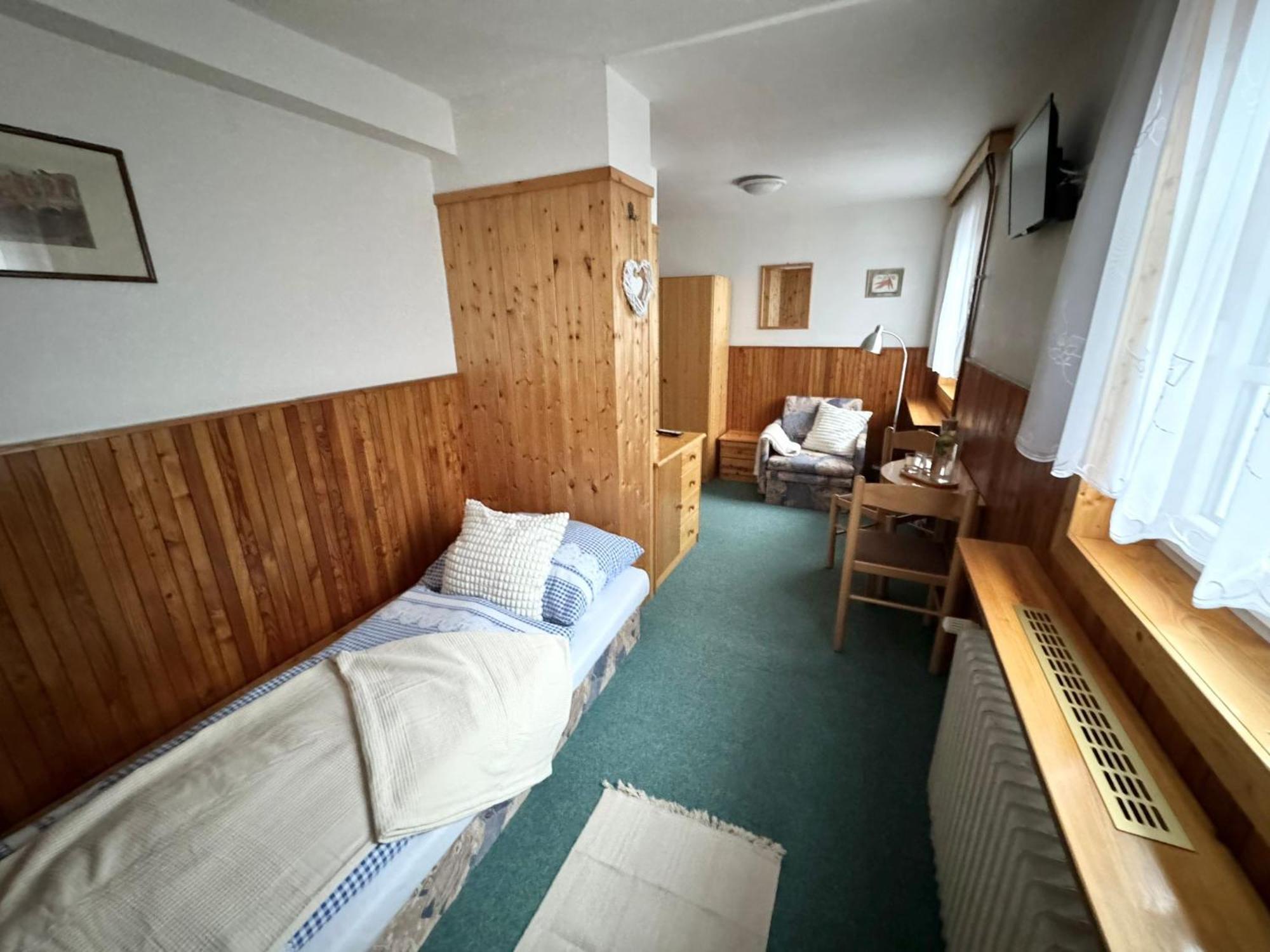 Hotel Horský hotýlek Bílá Labuť Pec pod Snezkou Camera foto