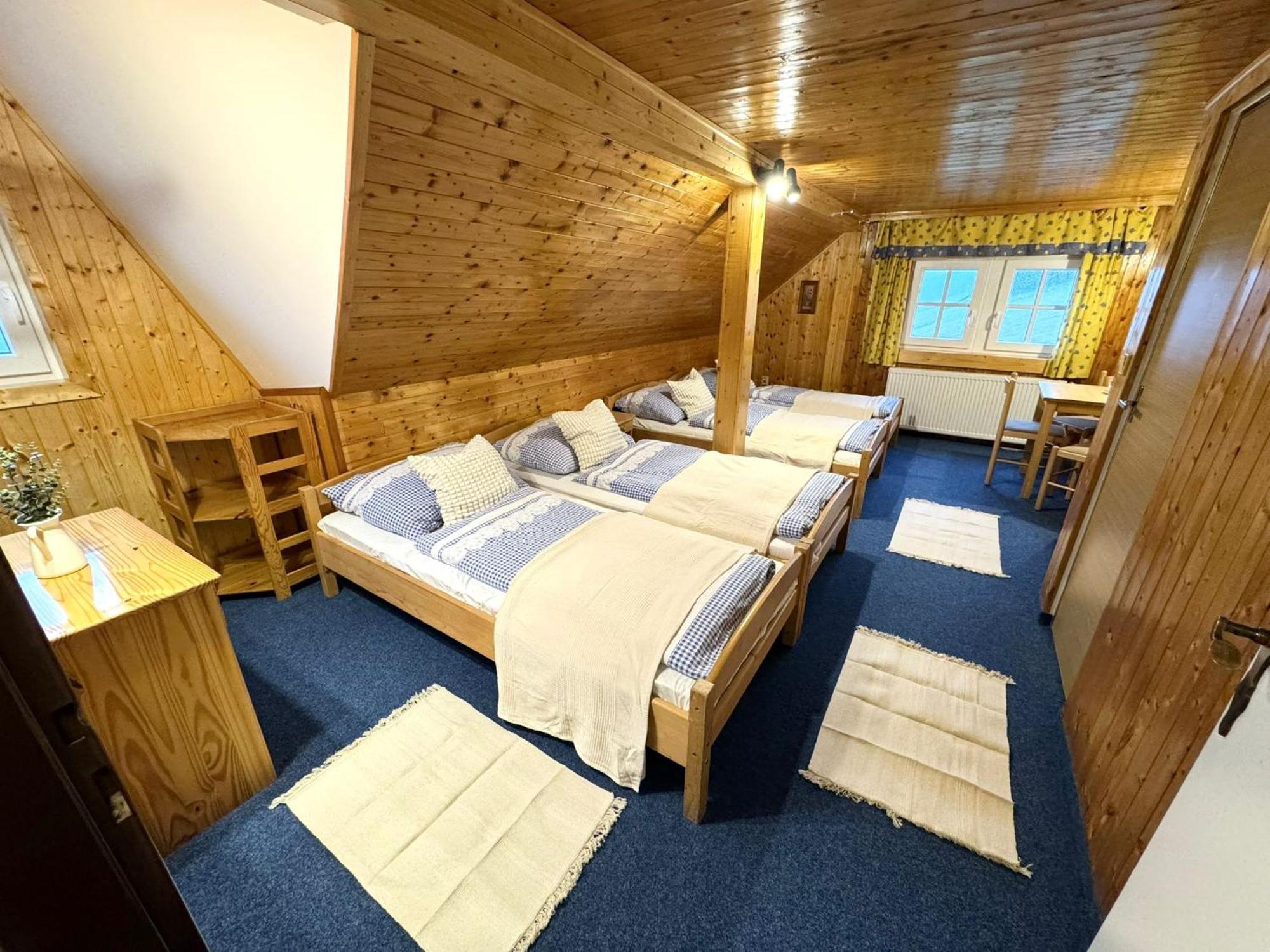 Hotel Horský hotýlek Bílá Labuť Pec pod Snezkou Camera foto